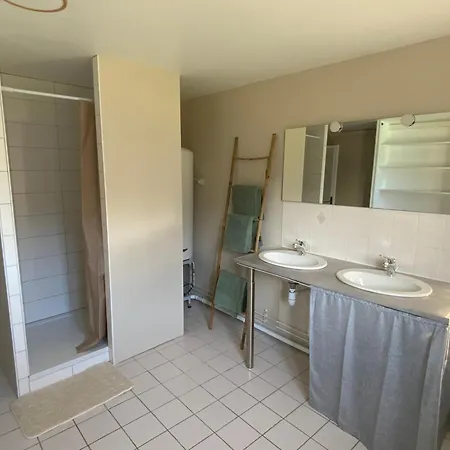 Spacieux à La Ferme Proche Beauvais Casa vacanze