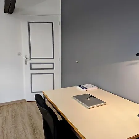 Spacieux à La Ferme Proche Beauvais Auchy-la-Montagne